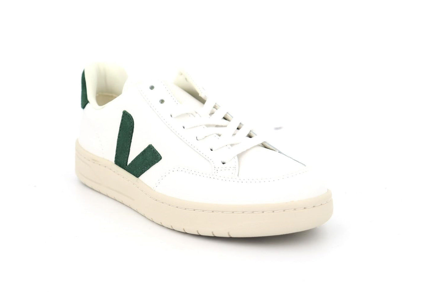 Veja Men V-12 Sneakers Extra White - Cyprus 11.5 US