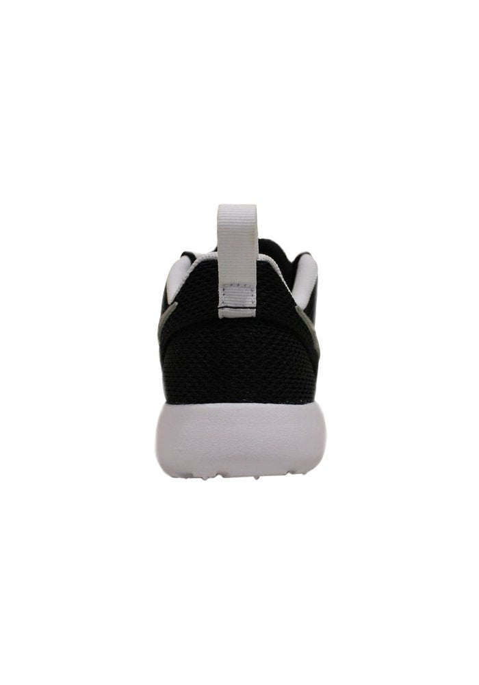 Nike Kids Boy's Roshe One (Little Kid) Black/White/White/Metallic Silver 2.5 Little Kid M