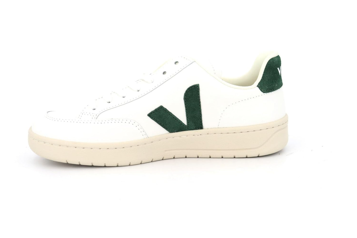 Veja Men V-12 Sneakers Extra White - Cyprus 11.5 US