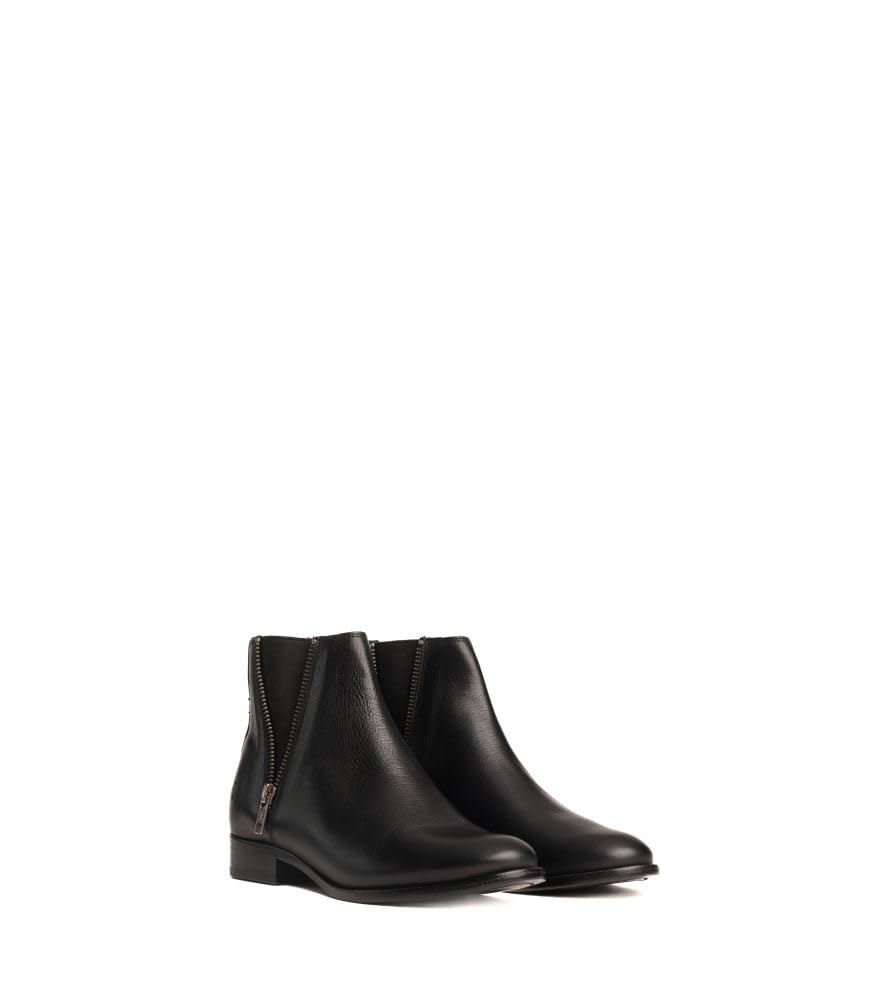 Frye Carly Zip Chelsea Women's Boot - Premium Leather Ankle Boots with Side Zipper, Comfortable & Stylish Everyday Footwear, Black - Surfer - 9M