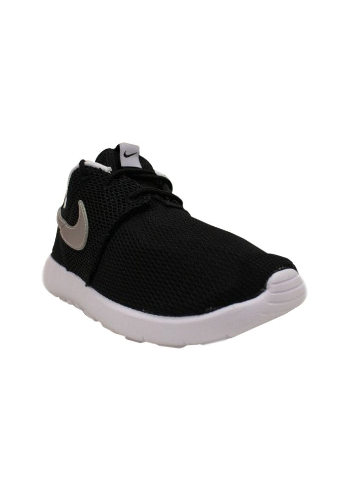 Nike Kids Boy's Roshe One (Little Kid) Black/White/White/Metallic Silver 2.5 Little Kid M