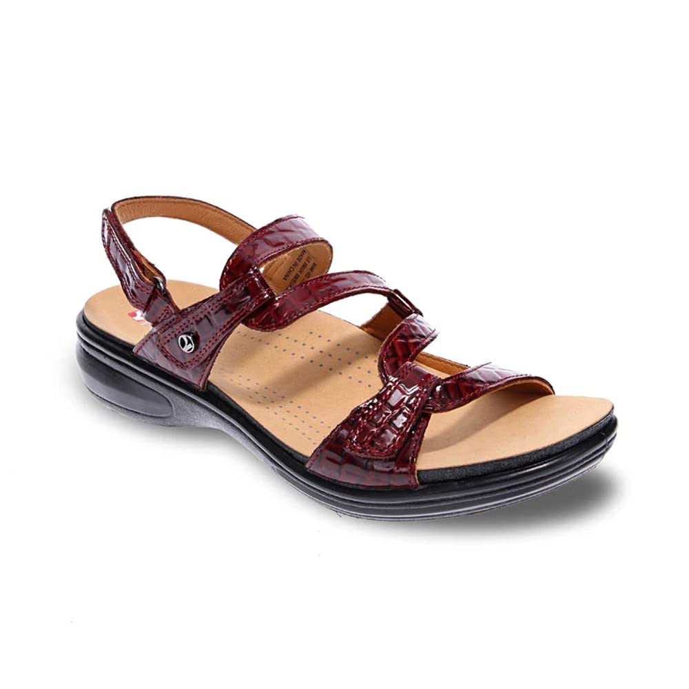 Revere Woman Miami Champagne Leather 8 Wide (D) US