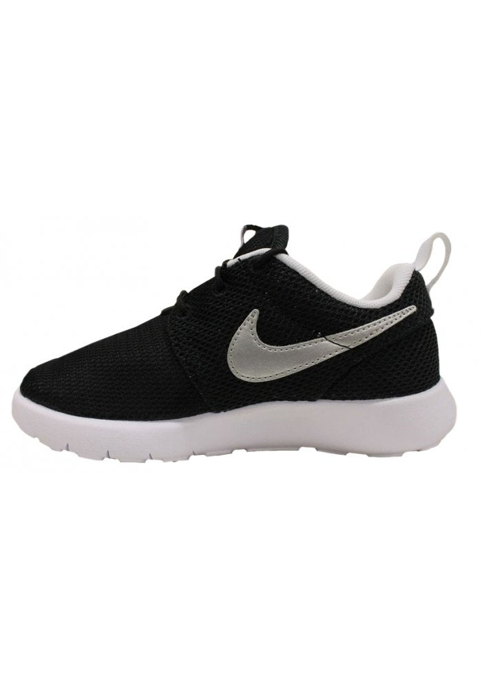 Nike Kids Boy's Roshe One (Little Kid) Black/White/White/Metallic Silver 2.5 Little Kid M