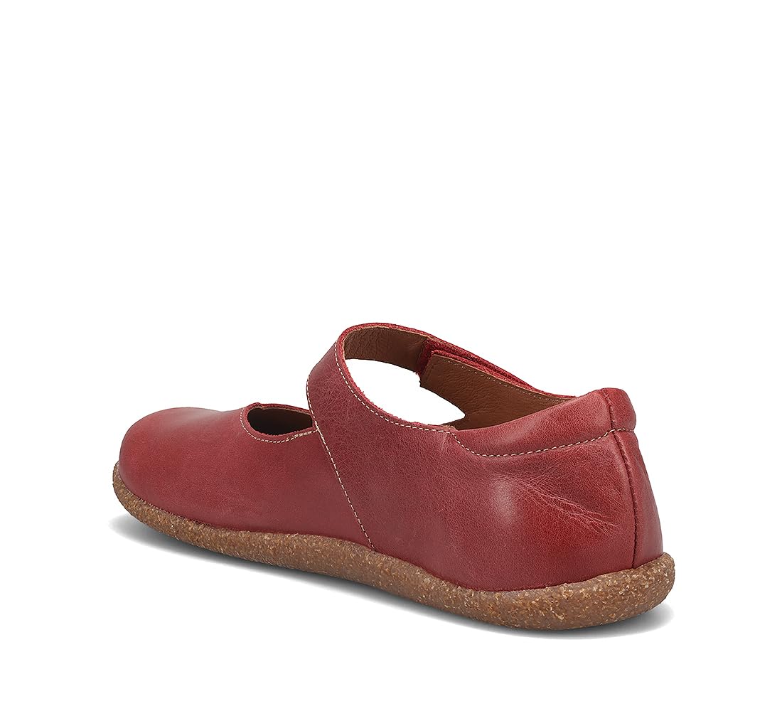 Taos Footwear Women's Ultimate Currant Flat 7-7.5 (M) US