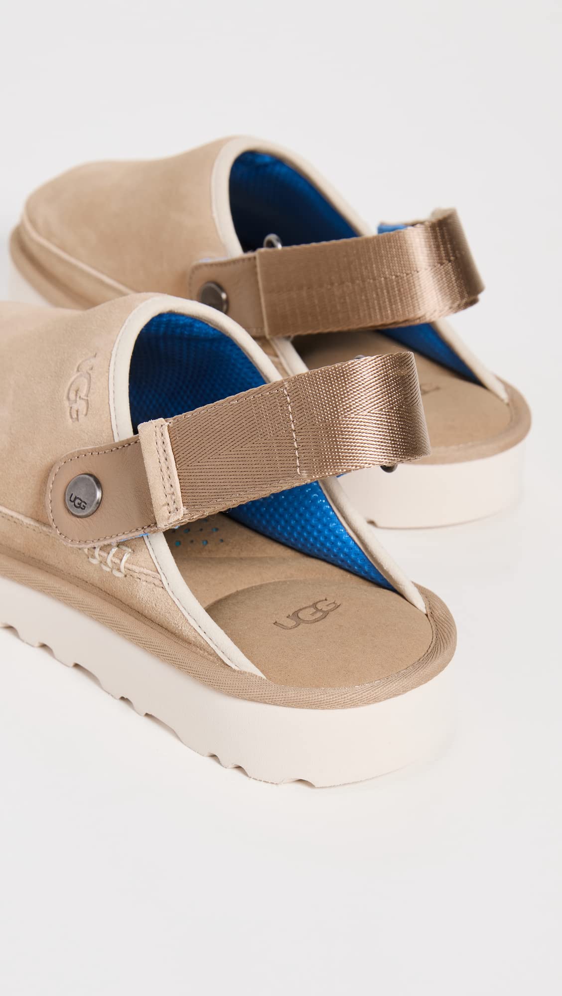 UGG Men's Goldencoast Clog Sandal, Sand / Santorini, 8