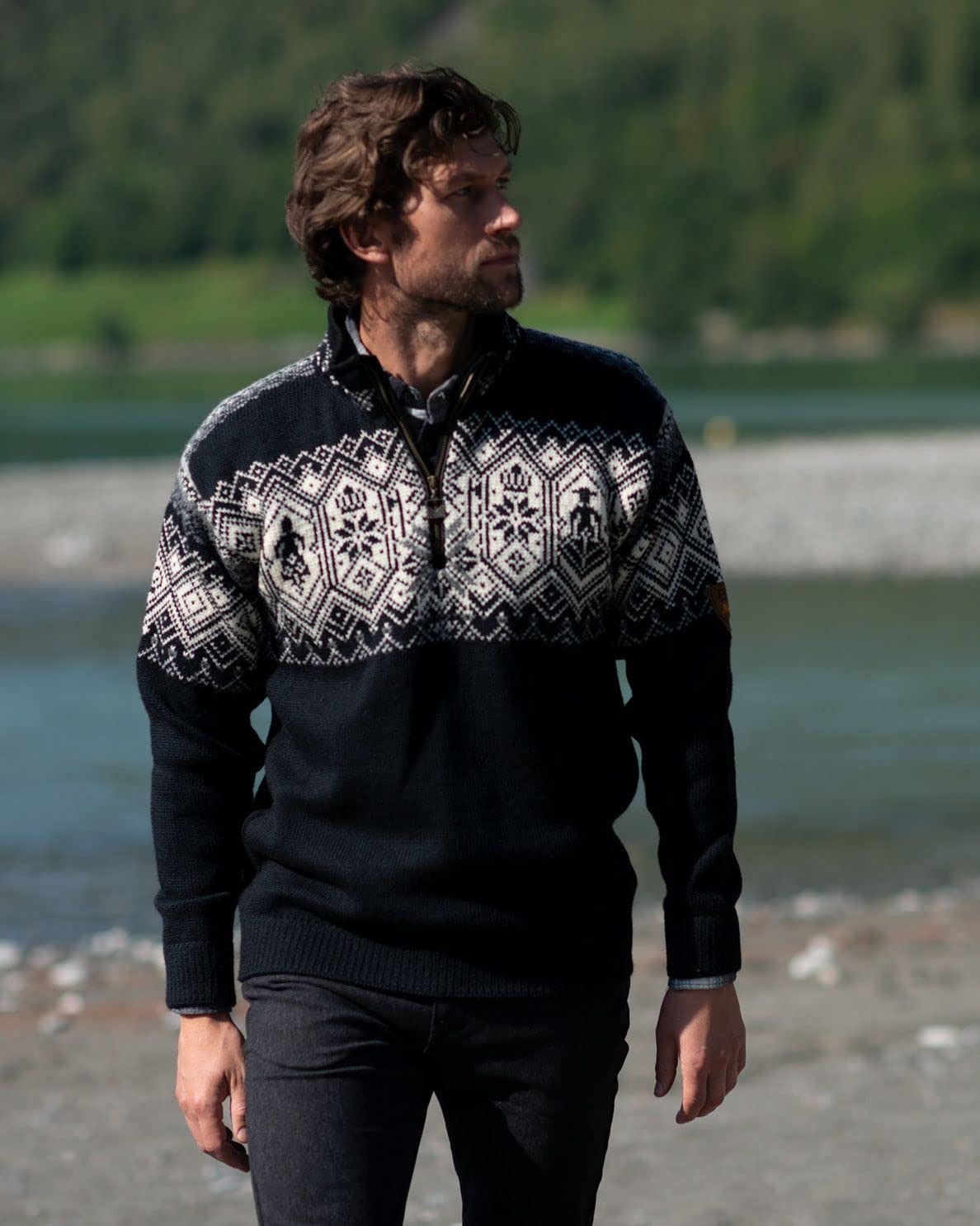 Dale of Norway Norge  100% Norwegian Wool Sweater Small Black