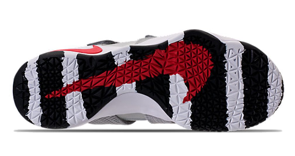 Nike Lebron Soldier XI SFG Mens Basketball Shoes, Metallic silver/varsity red, 10.5 D(M) US
