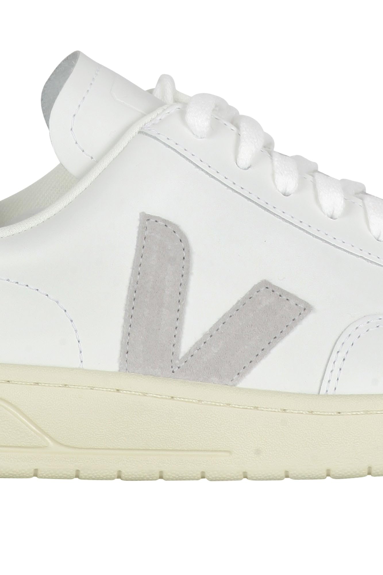 Veja Women V-12 Sneakers Extra White - Light Grey 6 US