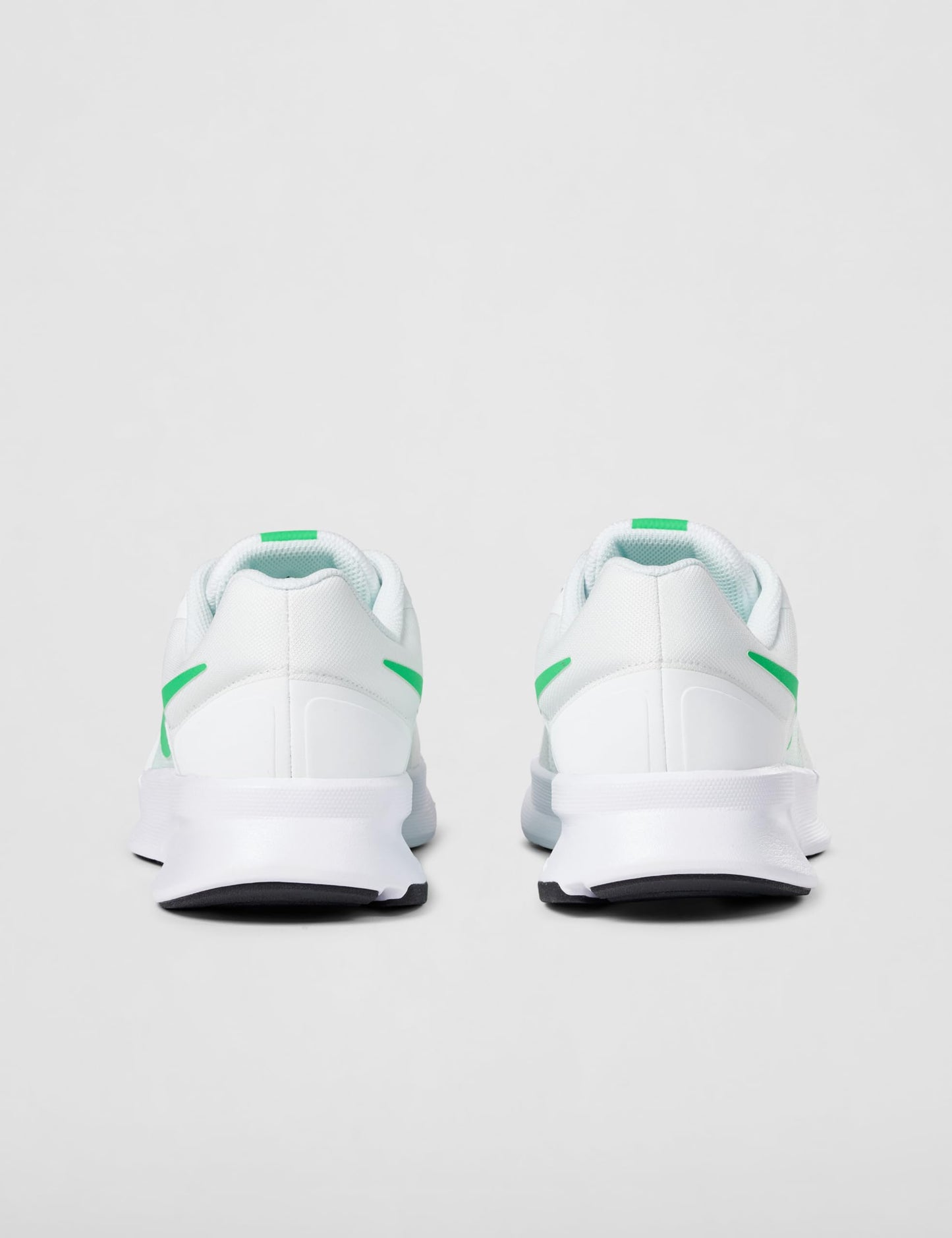 Nike Men's Run Swift 3 Road Running Shoes, Summit White/Green Shock-Barely Green, 10