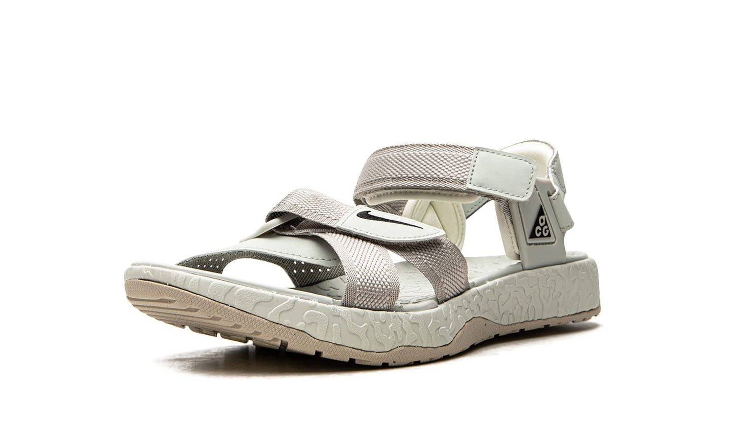 Cream Nike ACG Air Deschutz Sandals