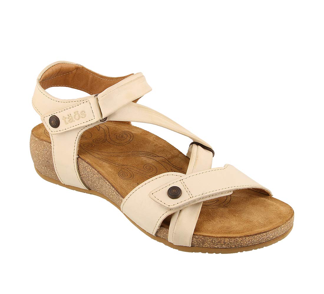 Taos Footwear Women's Universe Camel Sandal 9-9.5 W US