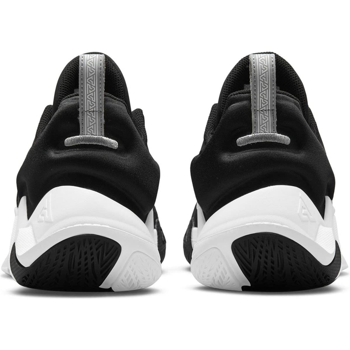 Nike Men's Giannis Immortality Athletic Basketball Shoes, Black/White-wolf Grey-clear, 13