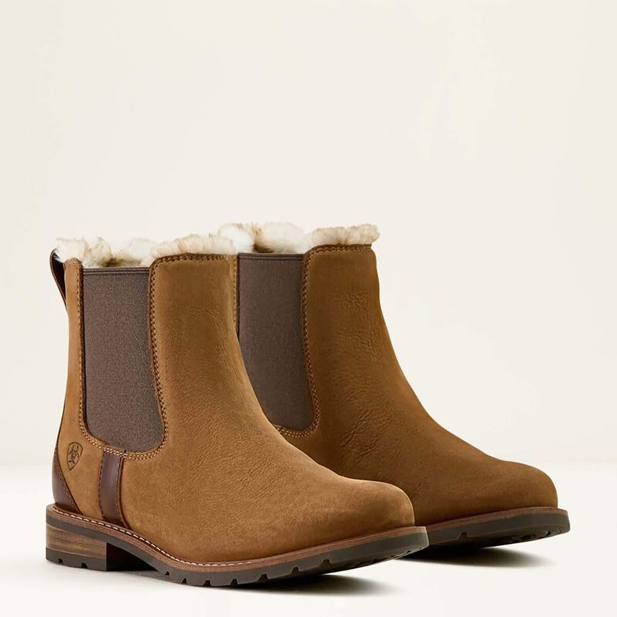 ARIAT, Women's, Wexford Sherpa Waterproof, Amber Brown, 9, Medium