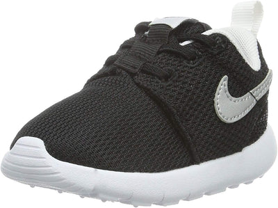 Nike Kids Boy's Roshe One (Little Kid) Black/White/White/Metallic Silver 2.5 Little Kid M