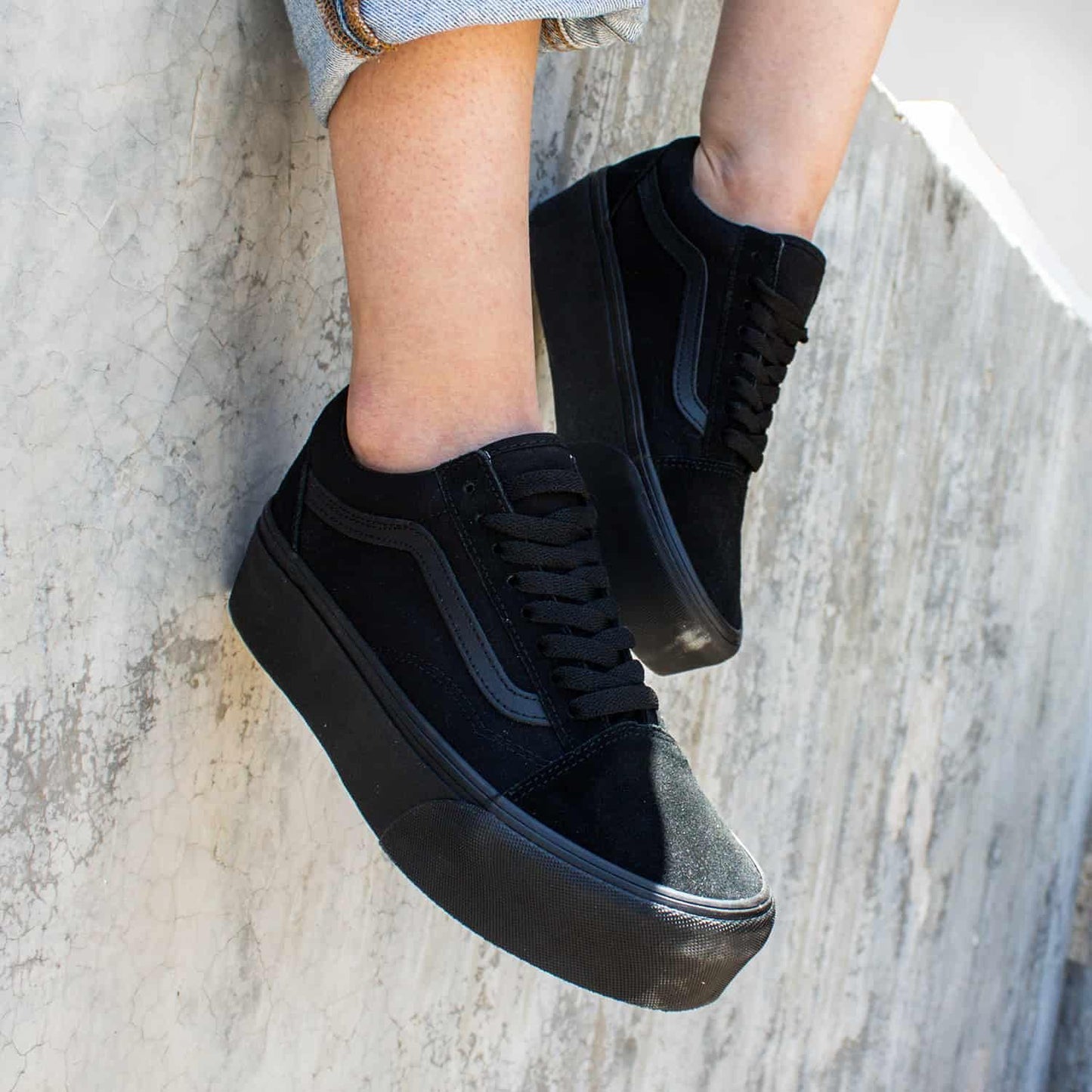 Vans - Unisex Old Skool Stackform Shoes, Color Suede/Canvas Black/Black, Size: 7.5 M US Mens / 9 M US Womens