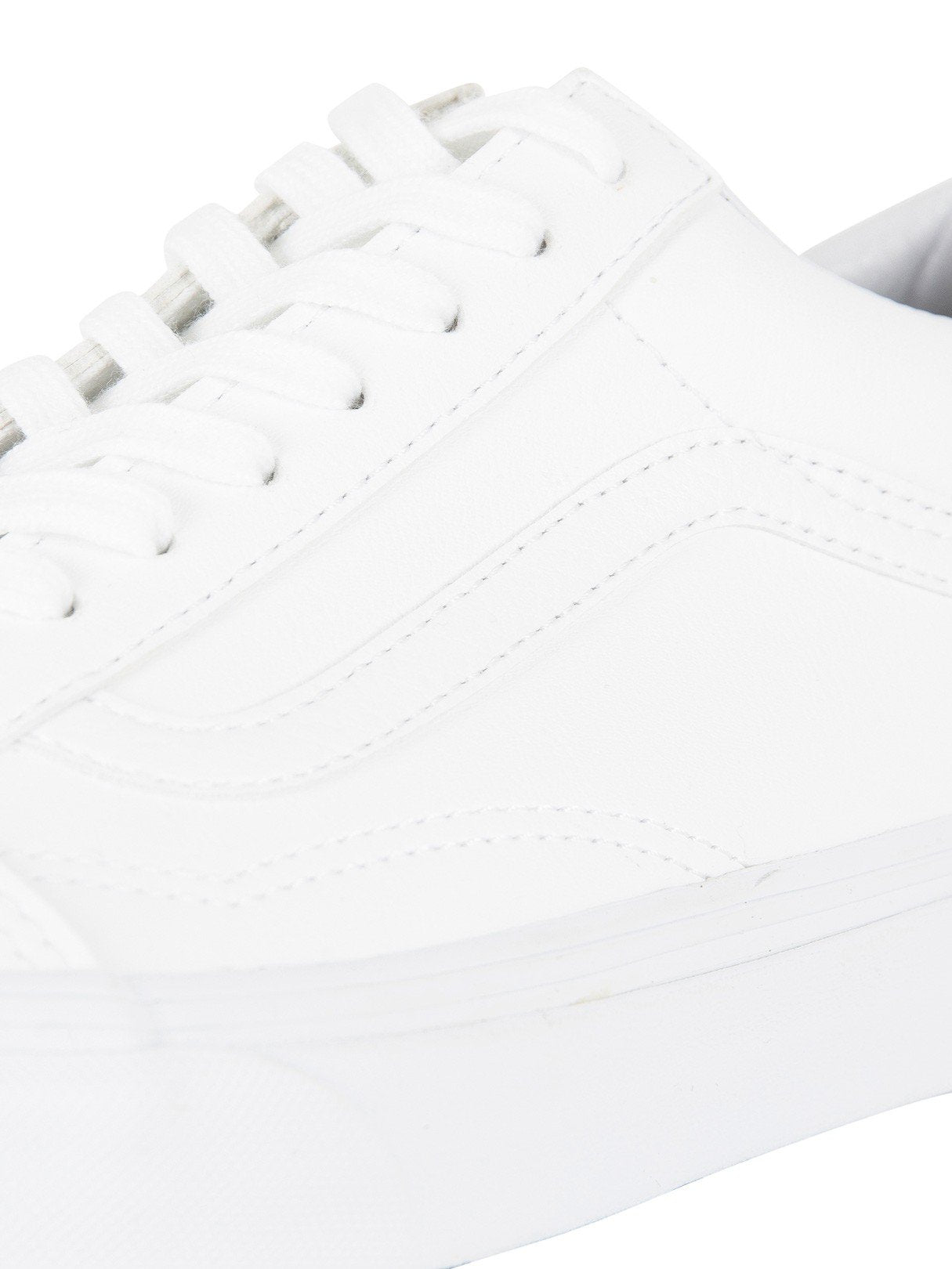 Vans Old Skool, Unisex Adults’ Trainers, White ((Classic Tumble) True White), 4.5 UK (37 EU)