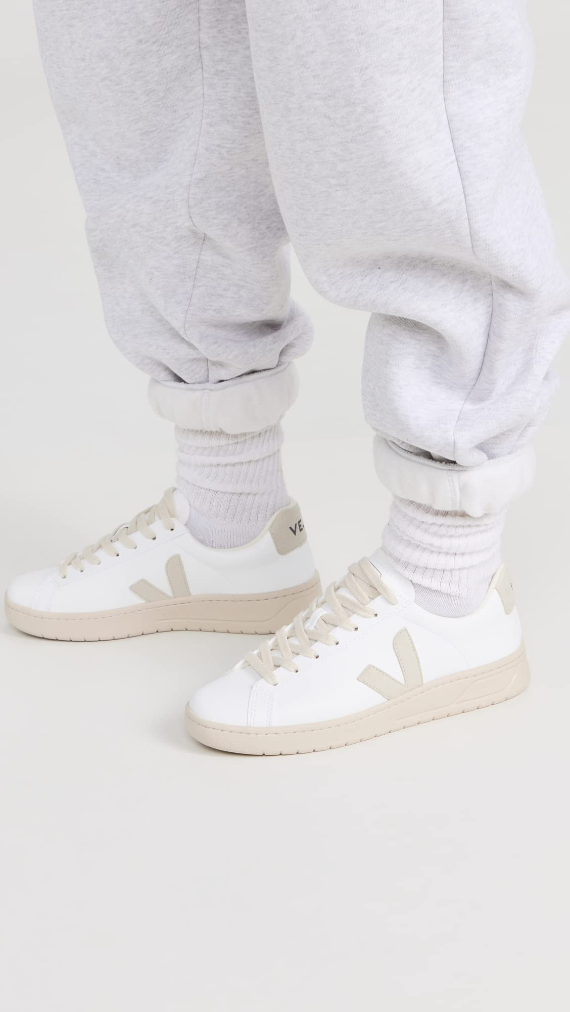 Veja Women's Urca Sneakers, White/Natural, 11 Medium US