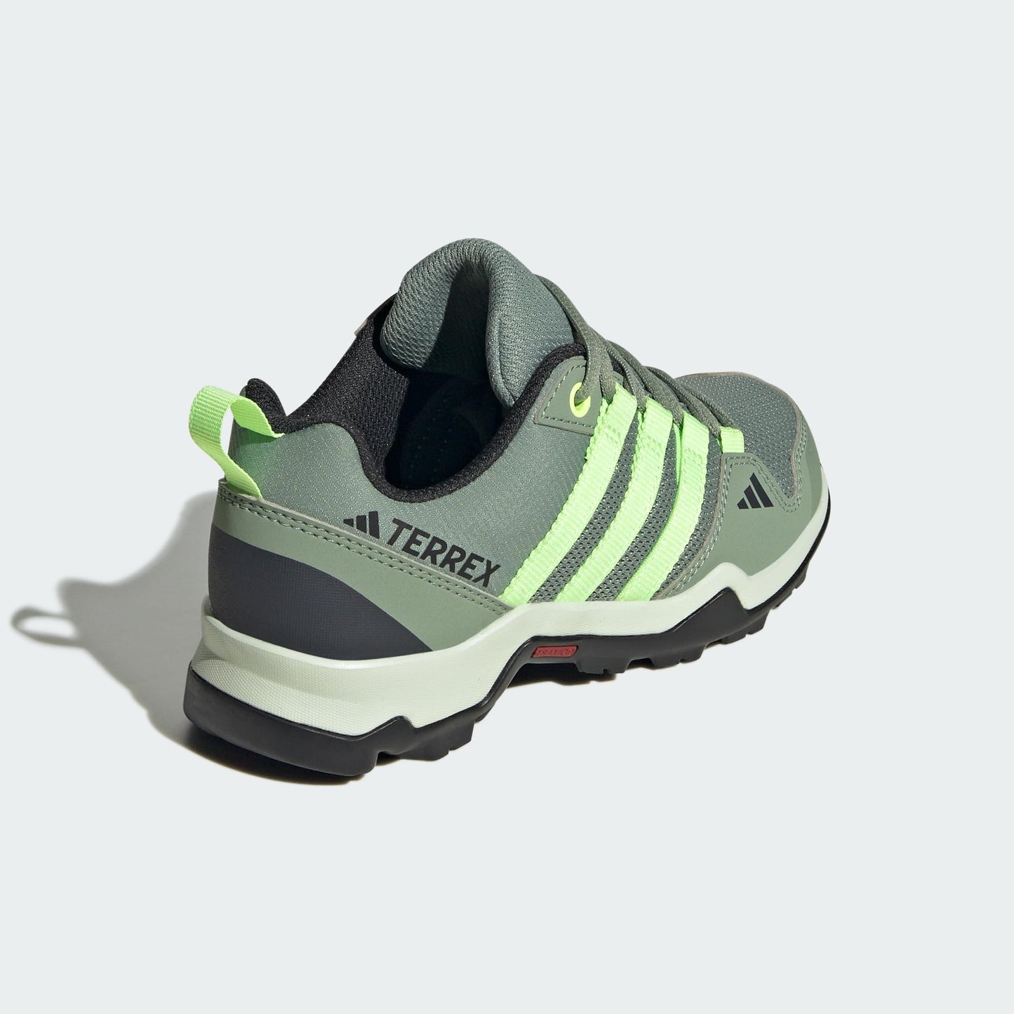 adidas Terrex AX2R (Little Kid/Big Kid) Silver Green/Green Spark/Crystal Jade 4 Big Kid M
