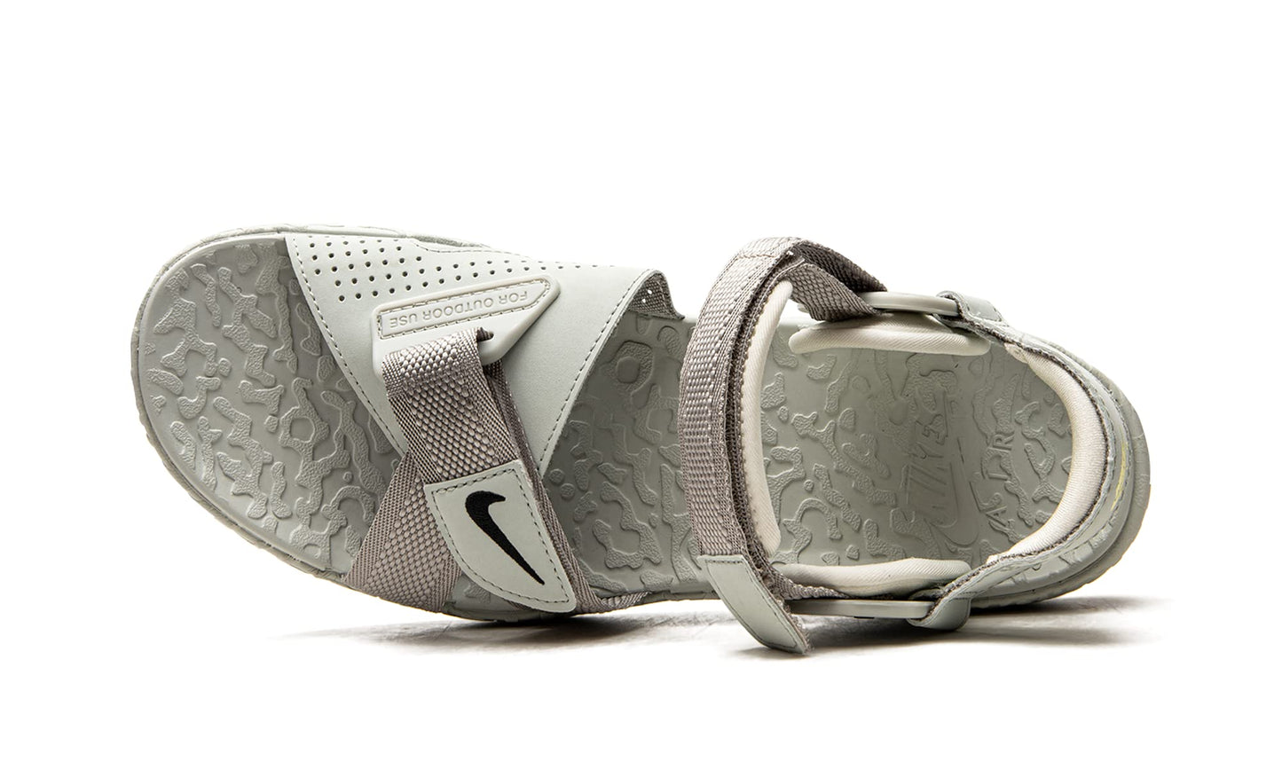 Cream Nike ACG Air Deschutz Sandals