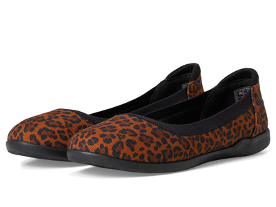 HEYDUDE Women's Savannah Slip Seasonal Leopard 8 Medium