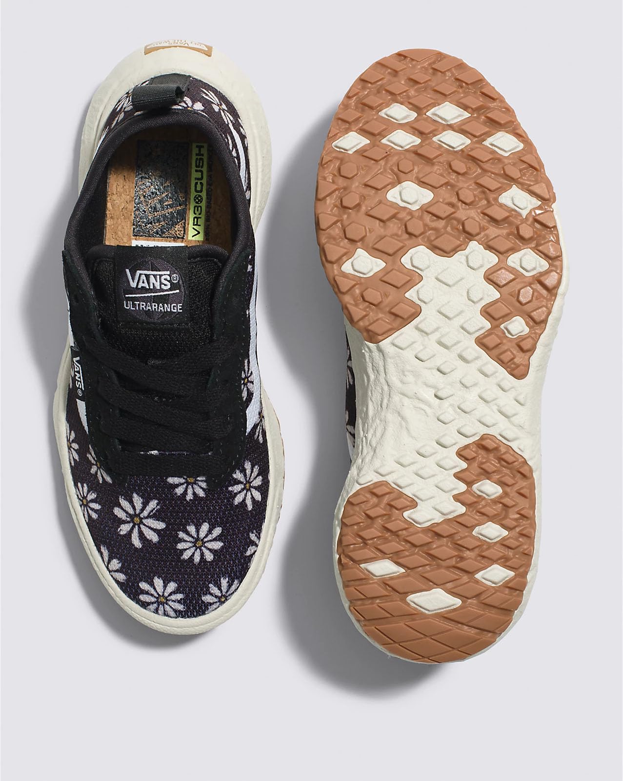 Vans - Kids Ultrarange Vr3 Shoes, Color Black/White, Size: 2.5 M US Little Kid
