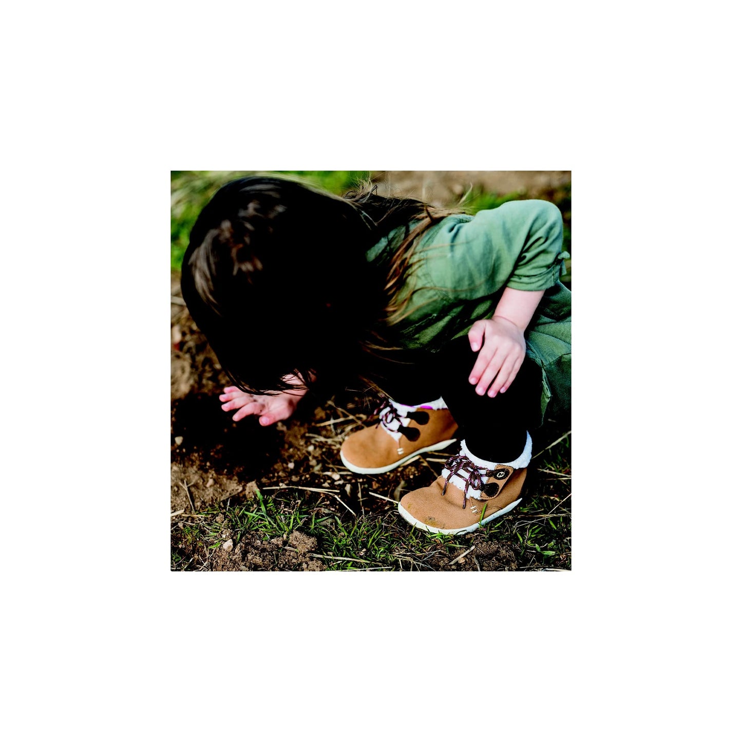 Bare Steps Cocoa, Chestnut, 8.5 M