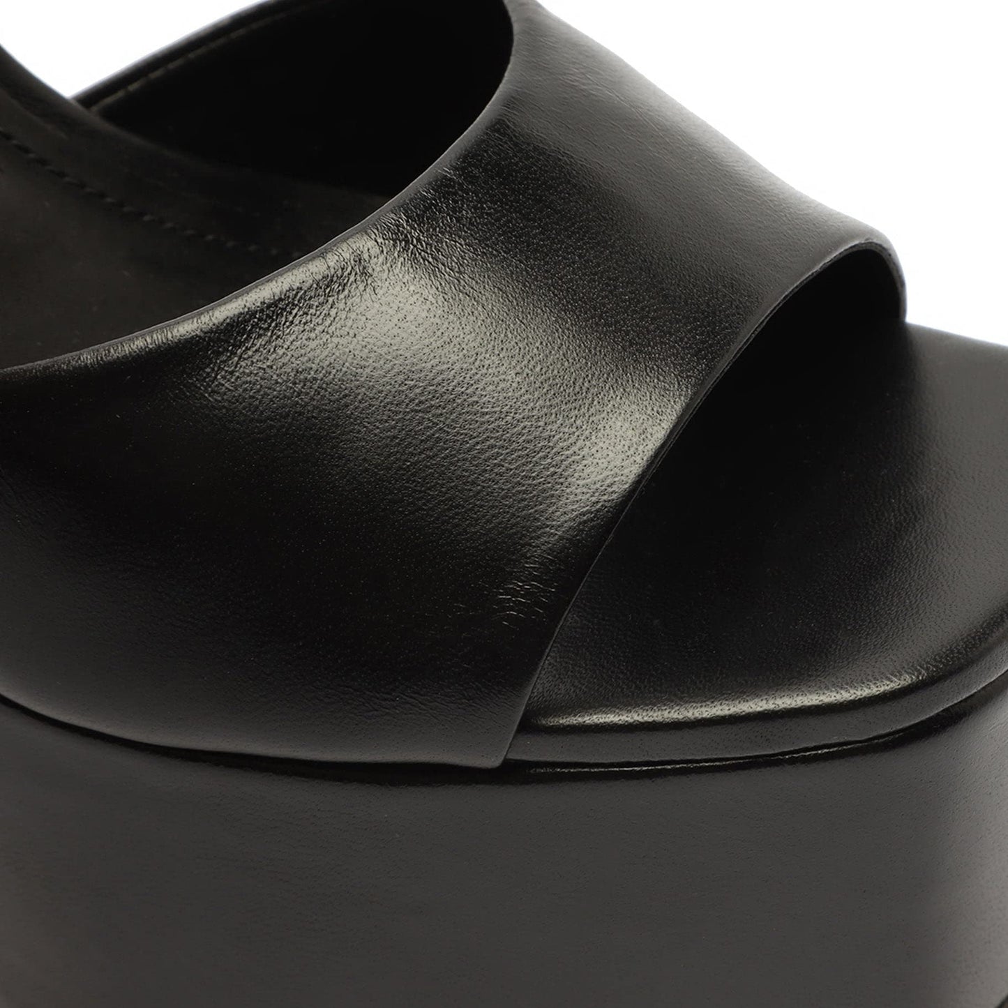 SCHUTZ Lenne Black 6 M