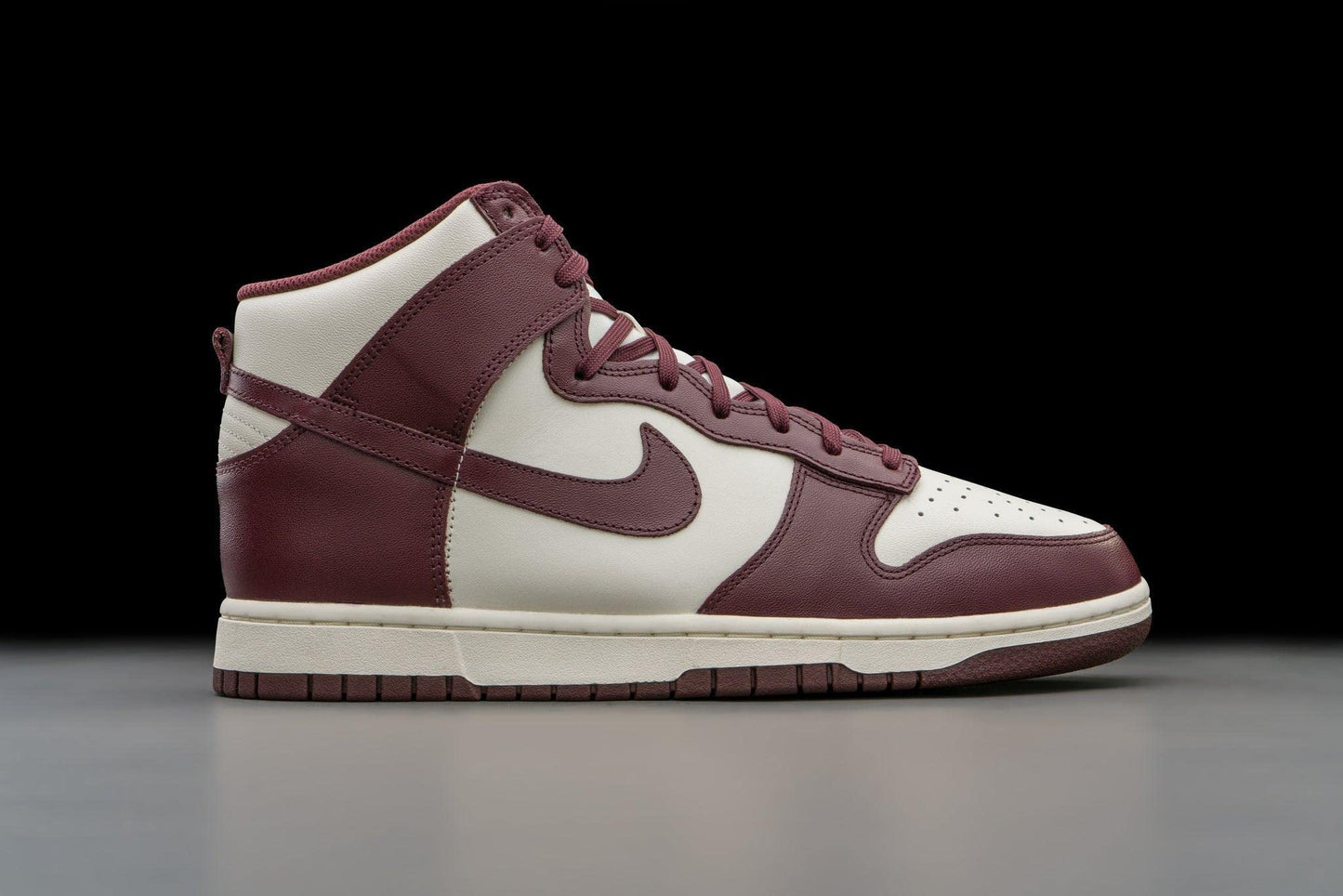 Nike Mens Dunk High DD1869 601 Burgundy Crush - Size 6.5