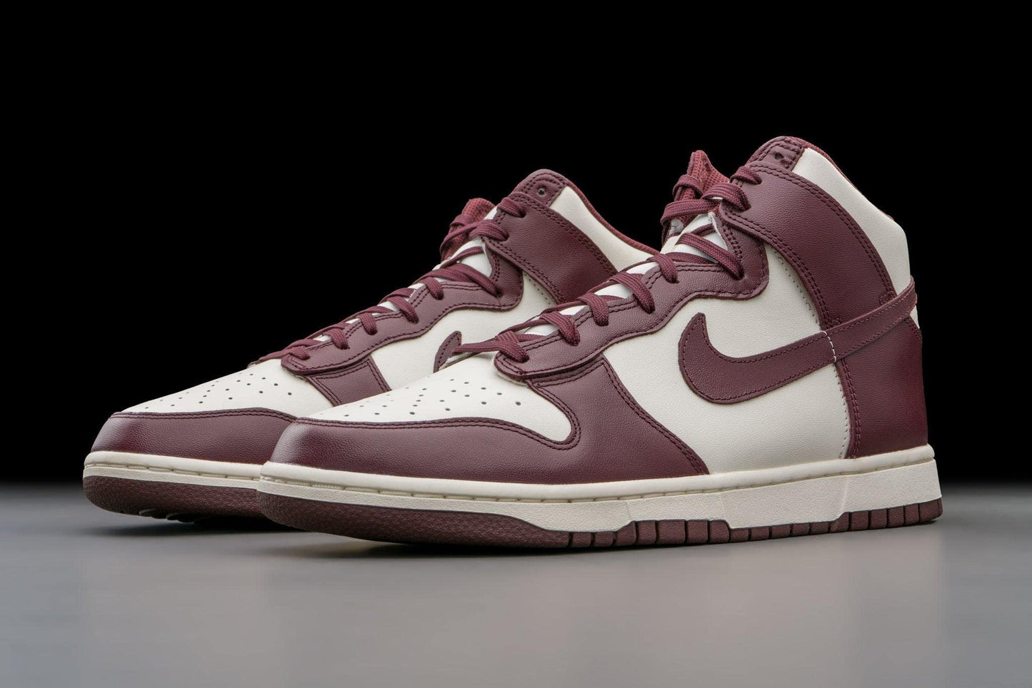 Nike Mens Dunk High DD1869 601 Burgundy Crush - Size 6.5