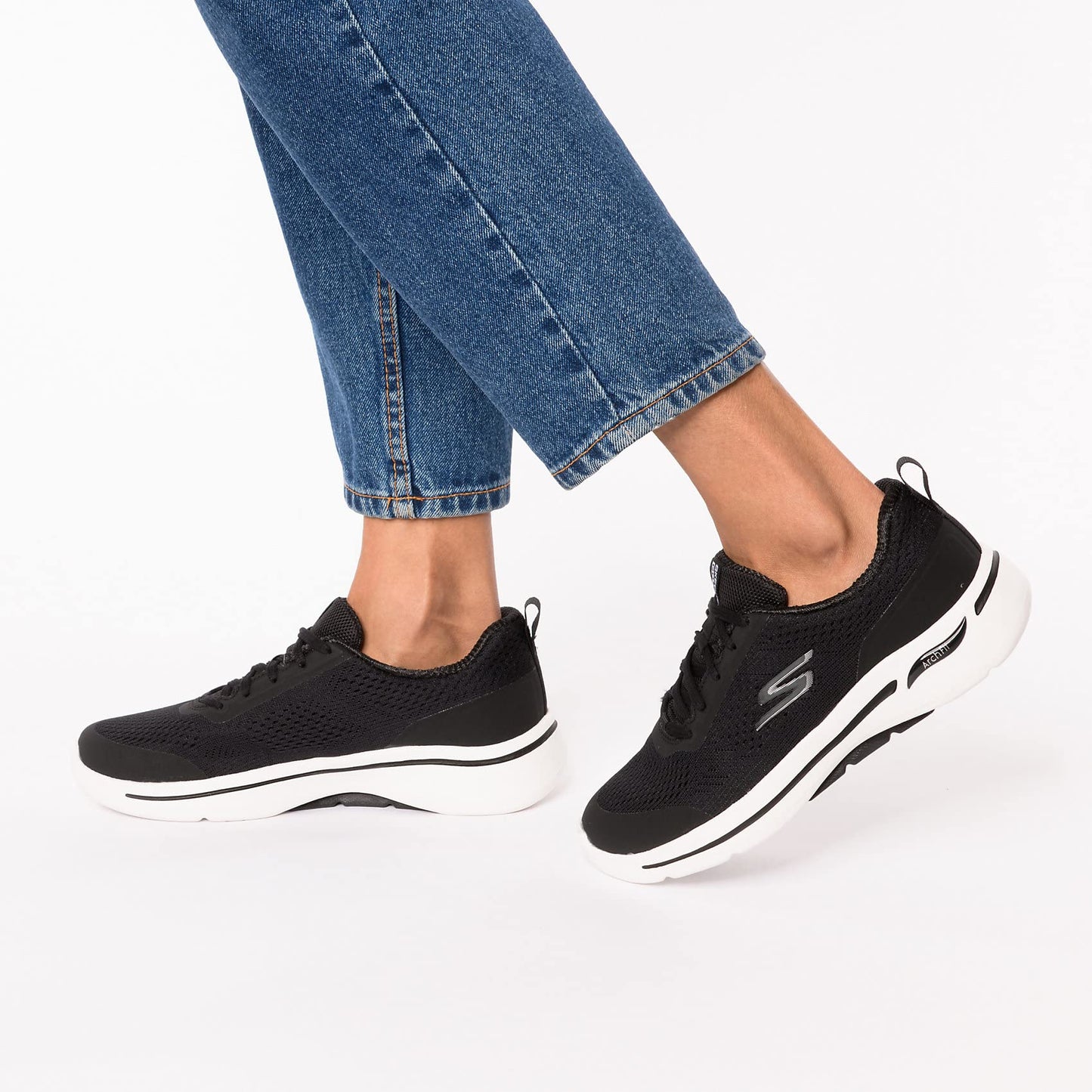 Skechers Performance Go Walk ArchfitMotion Breeze Womens Walking 9 BM US Blackwhite