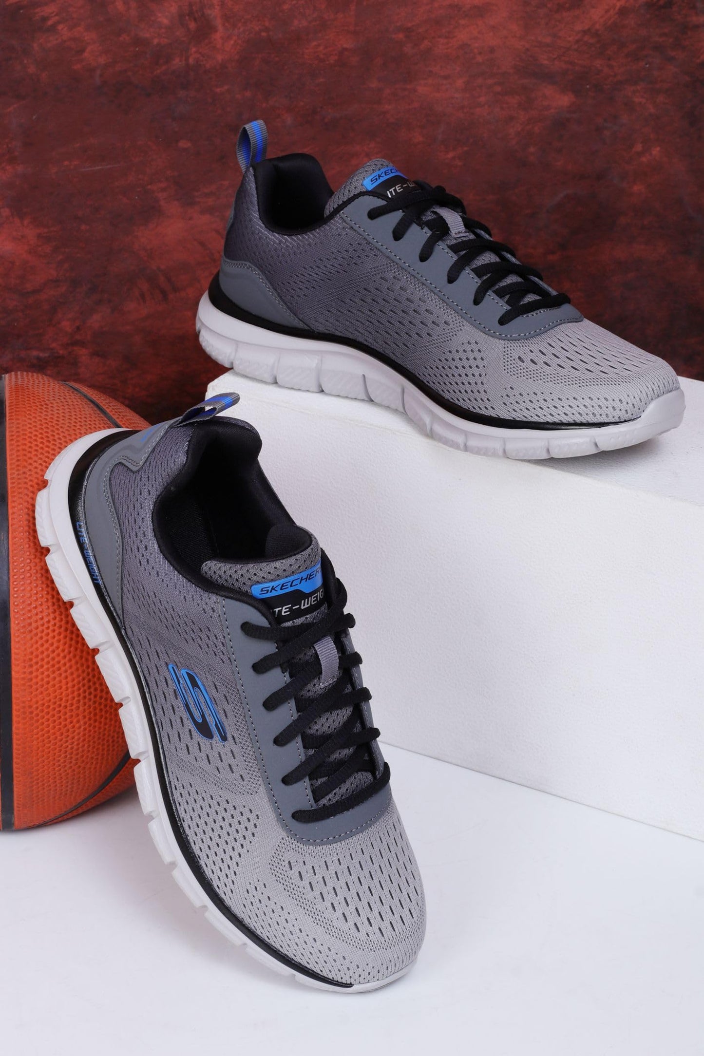 Skechers Sport TrackRipkent Mens Running 105 DM US CharcoalGrey