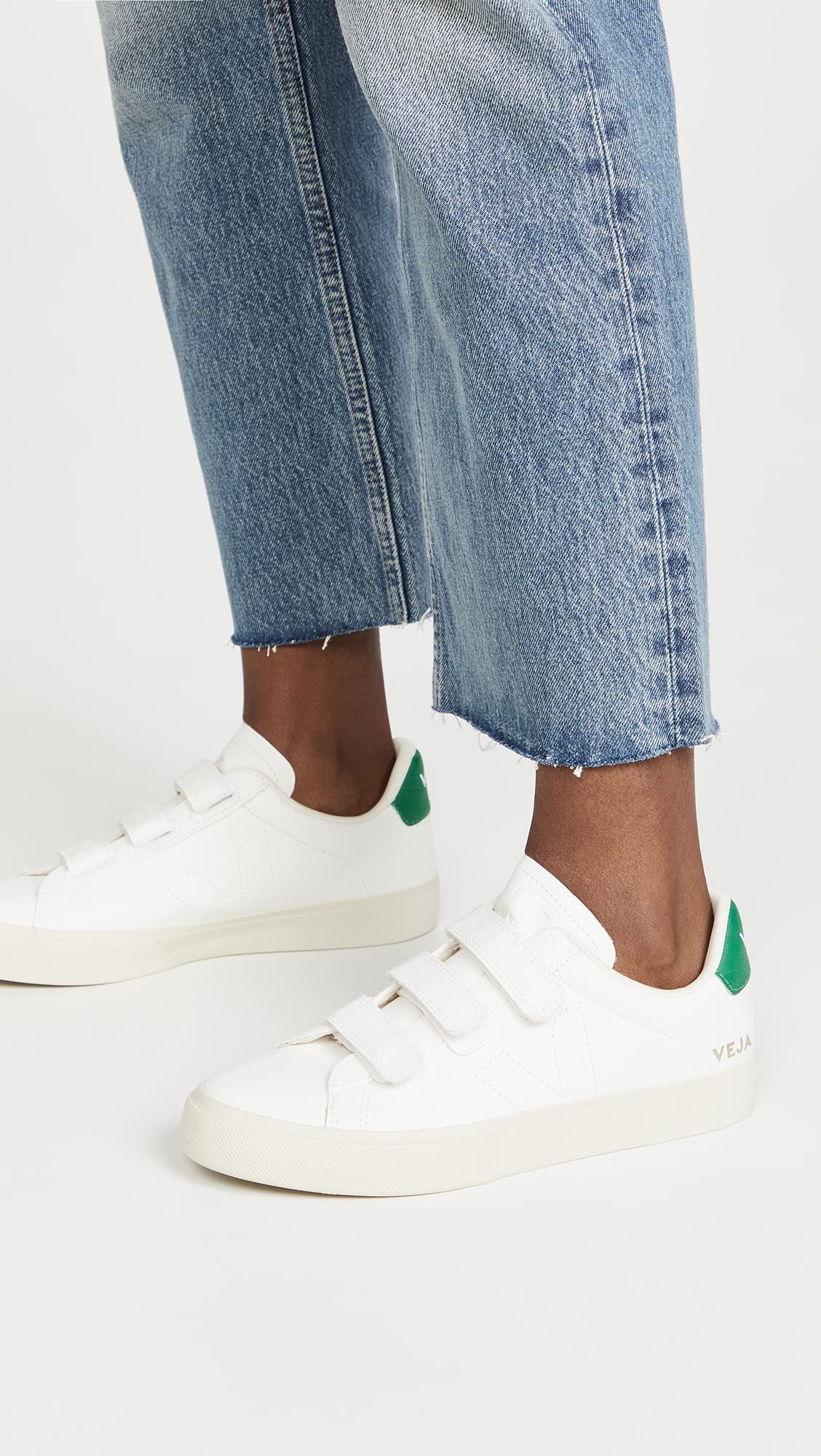 Veja Women's Recife Sneakers, Extra/White/Emeraude, 7 Medium US