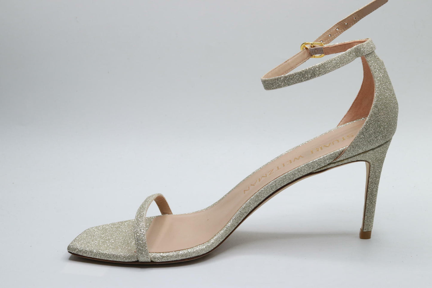 Stuart Weitzman Womens Nudistcurve 75 Sandal Platino 10.5 B