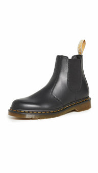 Dr. Martens Men's 2976 Felix Rub Off Chelsea Boot, black, 5 Men/6 Women US