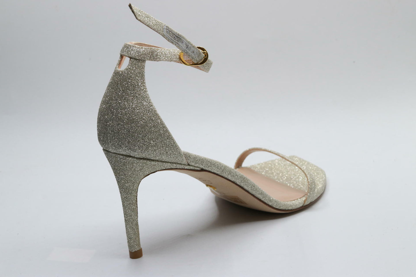 Stuart Weitzman Womens Nudistcurve 75 Sandal Platino 10.5 B