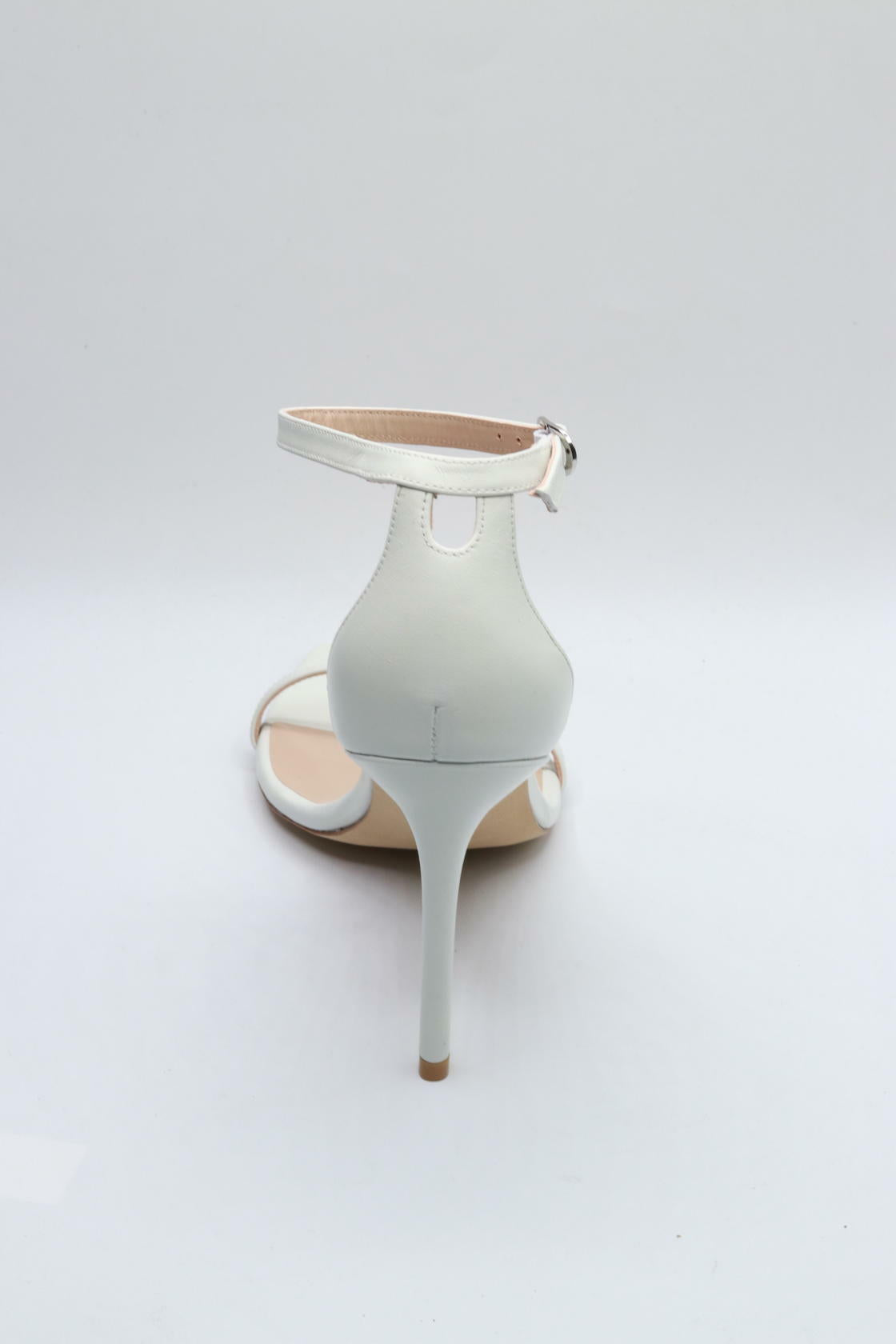 Stuart Weitzman Womens Nudistcurve 100 Sandal White 9 B