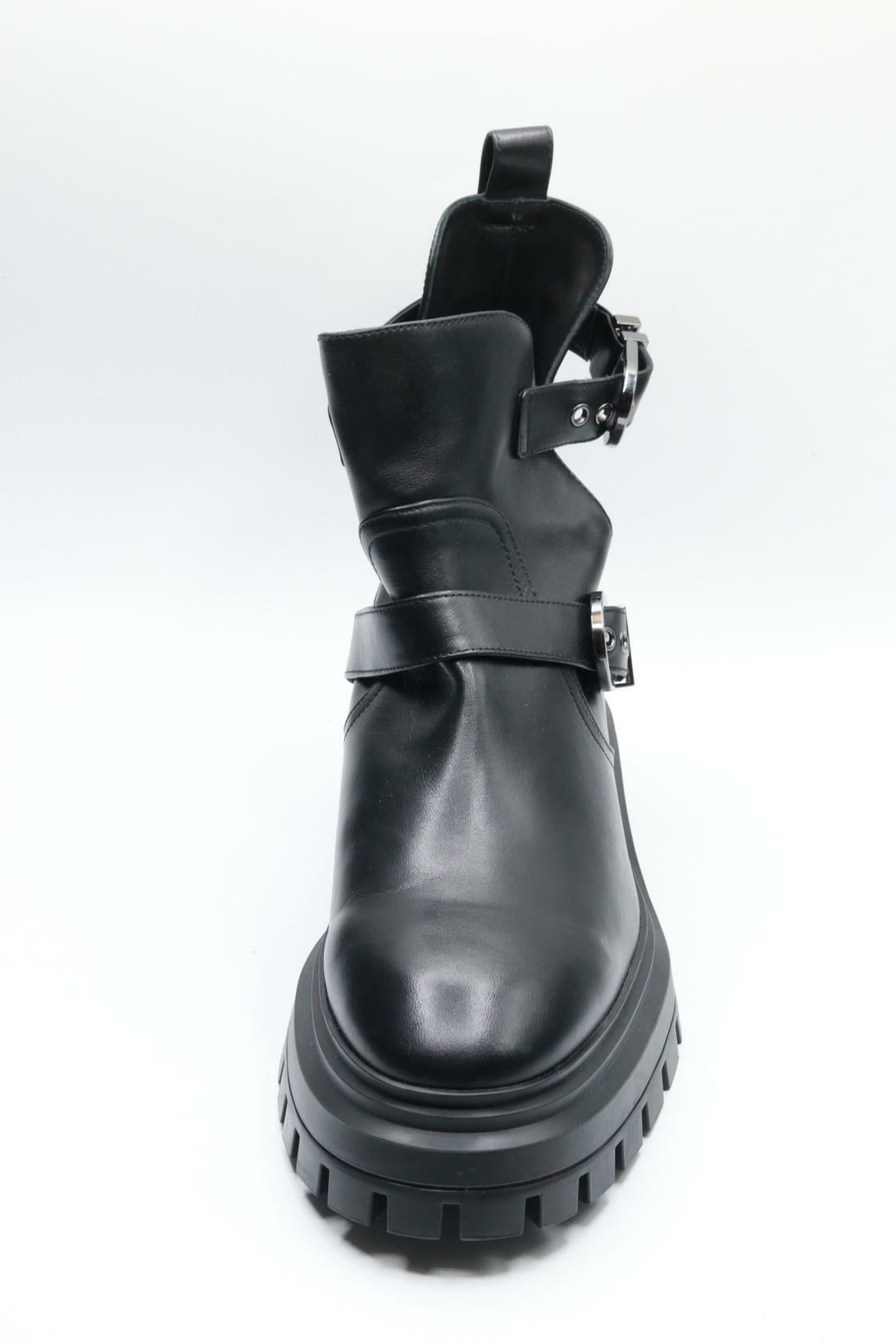 Stuart Weitzman Women's Maverick Bedford Moto Booties, Black, 9.5 Medium US