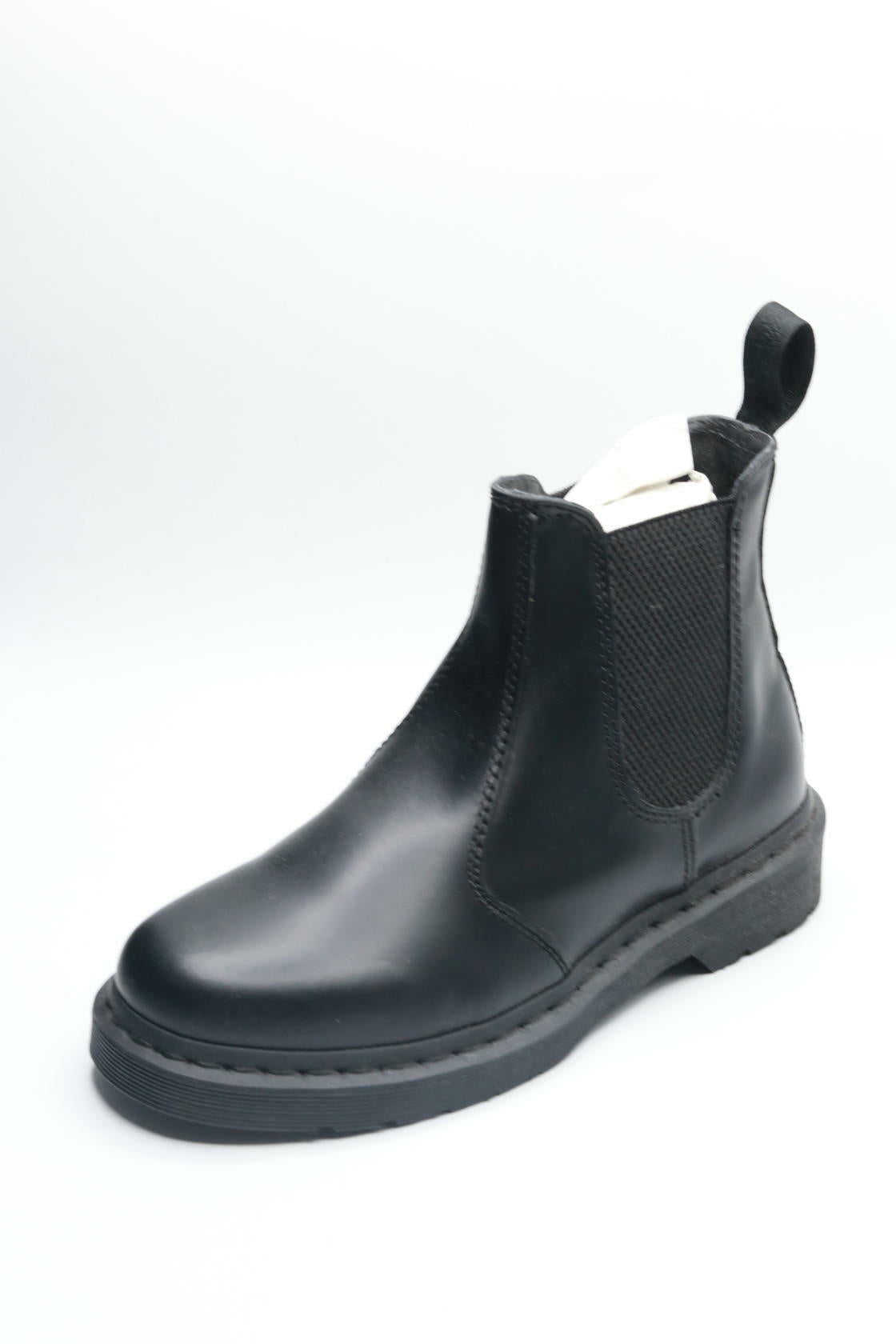 Dr. Martens Unisex 2976 Mono Smooth Leather Chelsea Boot, Black, 7 Women/6 Men Shelf Pull