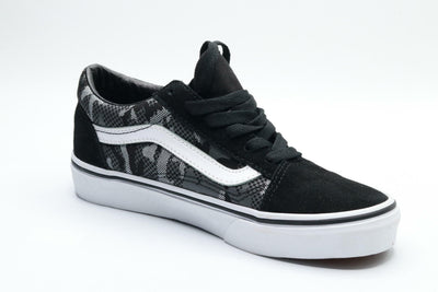 Vans Boys Old Skool Pattern Camo Skate  Sneaker Black/True White 4 Y BIG KID