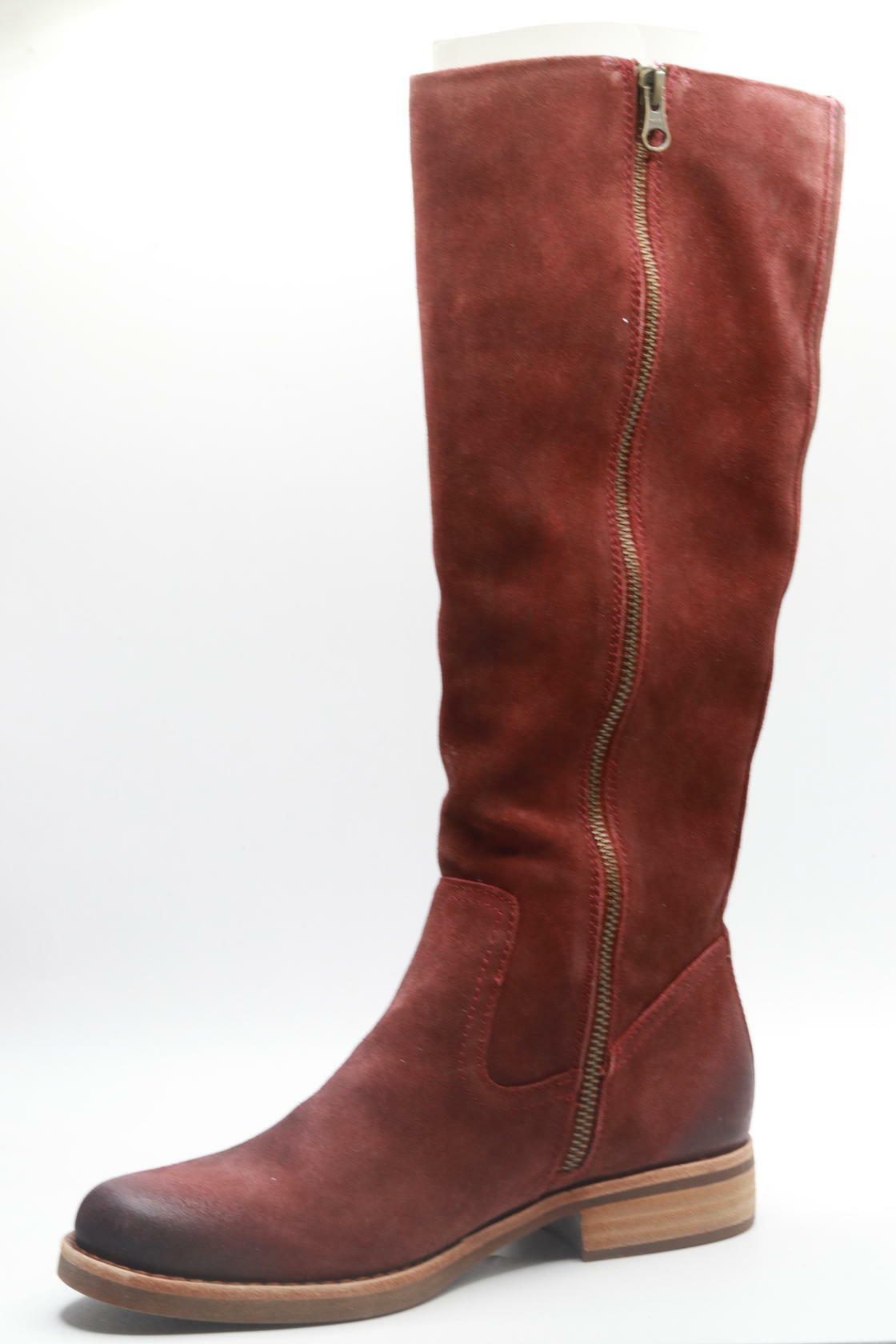 KORK-EASE Sydney Dark Red (Brick) 6.5 M
