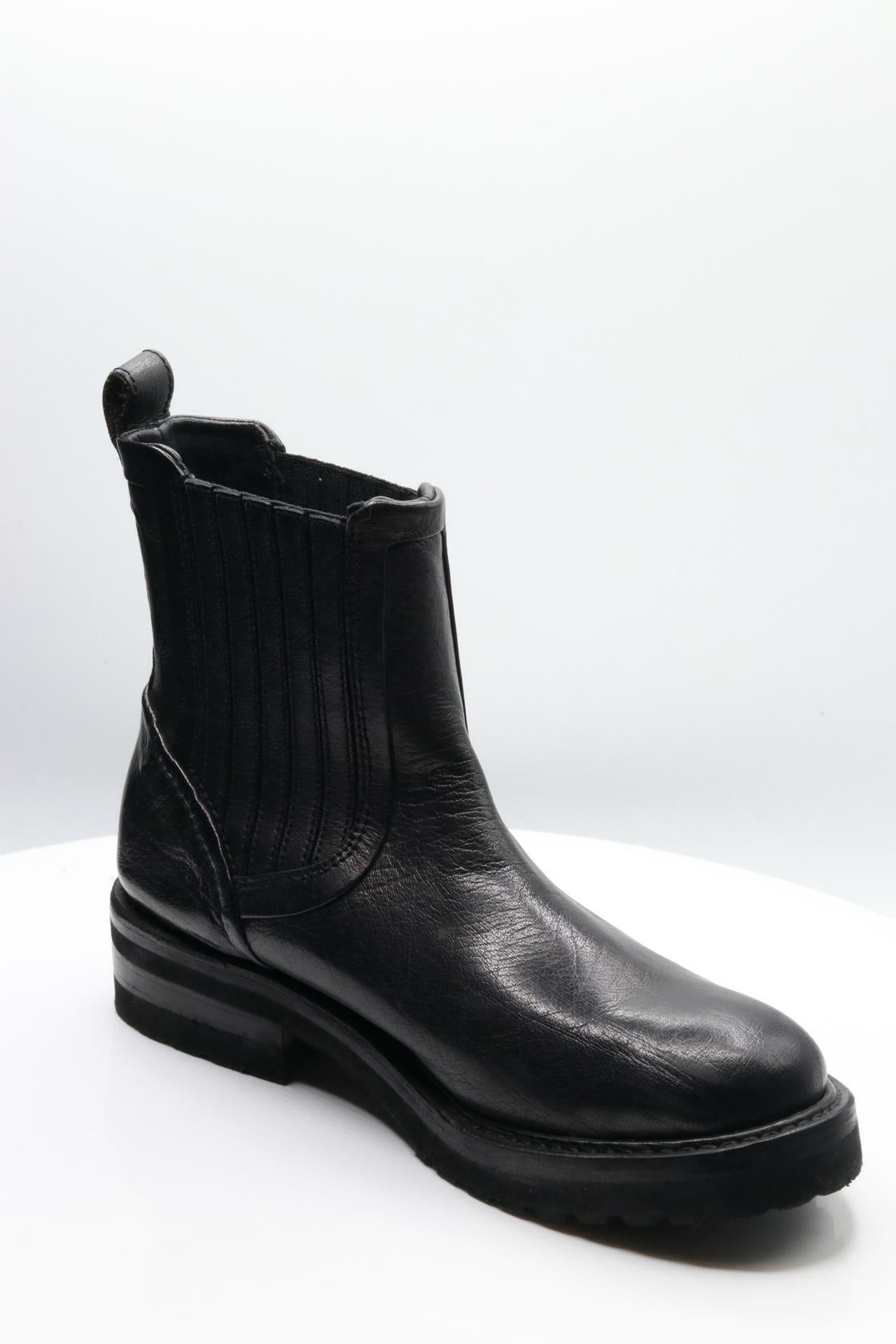 Vagabond Shoemakers Kenova Leather Chelsea Boot Black EU 39 (US Women's 9) M
