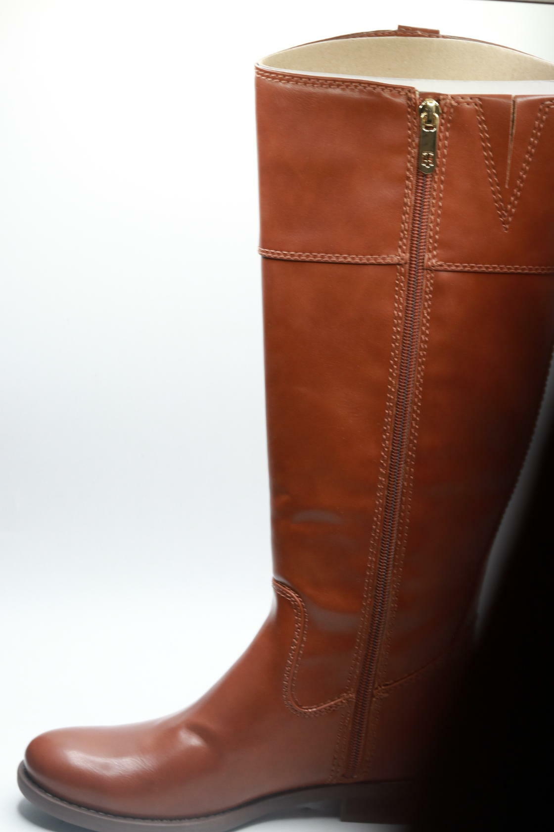 Tommy Hilfiger Women's Shano Riding Boot, Medium Brown, 7