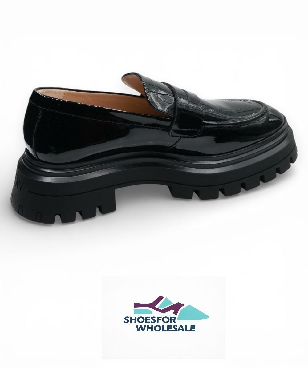 Stuart Weitzman Bedford Loafer Black 7.5 B