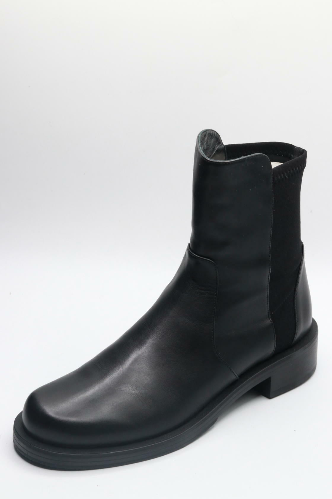 Stuart Weitzman 5050 Bold Zip Bootie Black 9 B