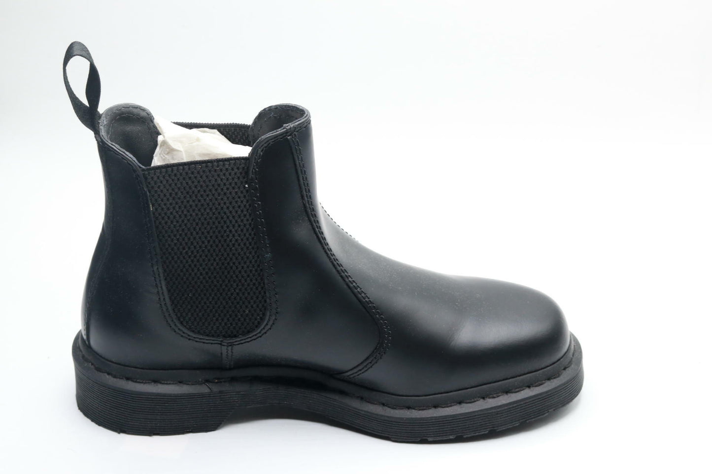Dr. Martens Unisex 2976 Mono Smooth Leather Chelsea Boot, Black, 7 Women/6 Men Shelf Pull