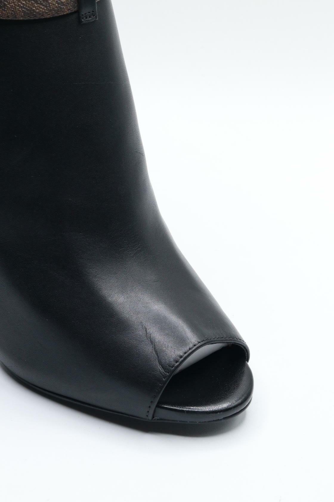 MICHAEL Michael Kors Lawson Open Toe Bootie in Black/Brown Leather  Size 7