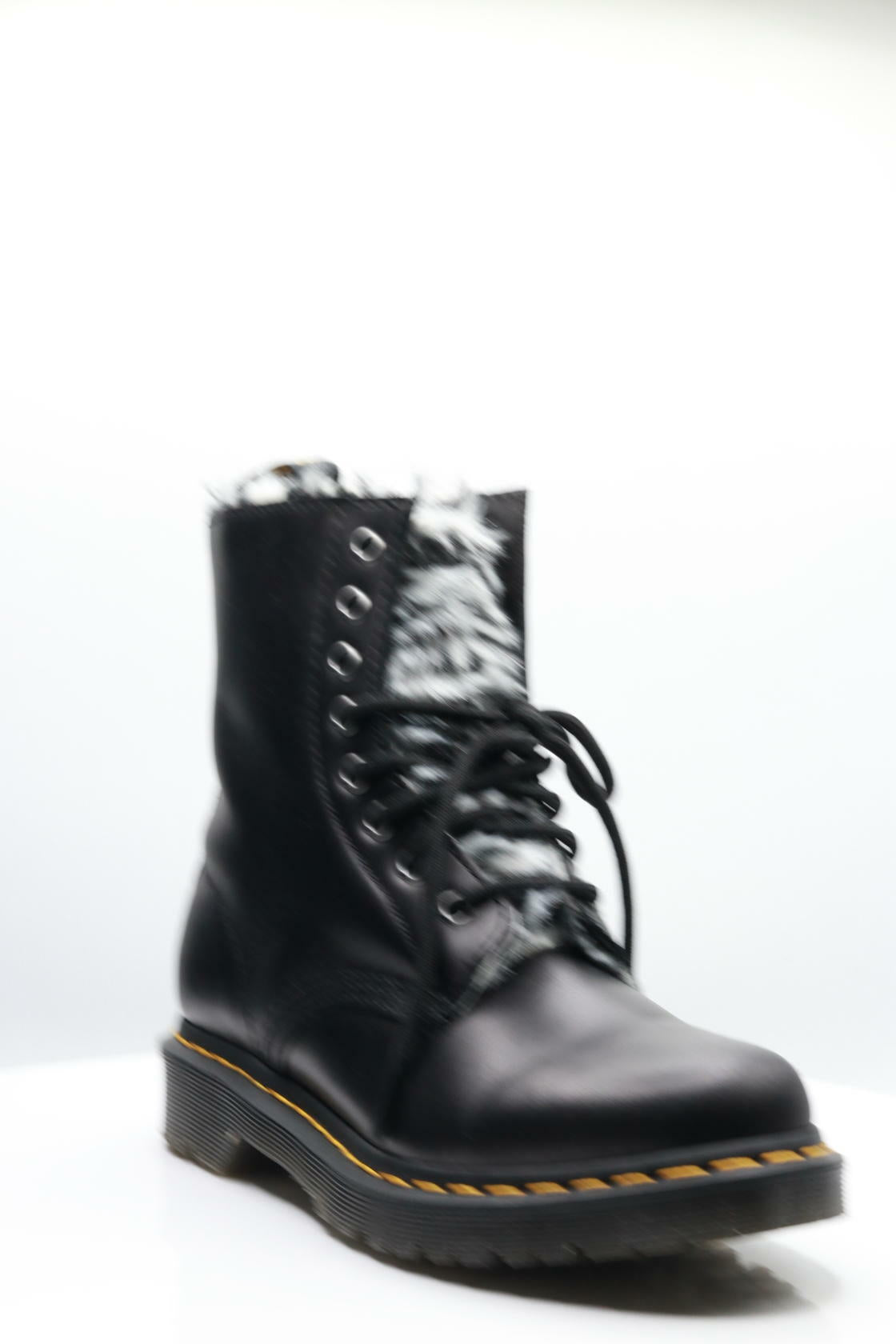 Dr. Martens Women 1460 Serena, Atlas Noir, Sz 6