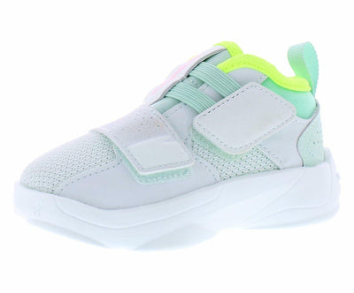 Jordan Baby Boy's Zion 2 (Infant/Toddler) Barely Green/Flash Crimson/Volt 7 Toddler M