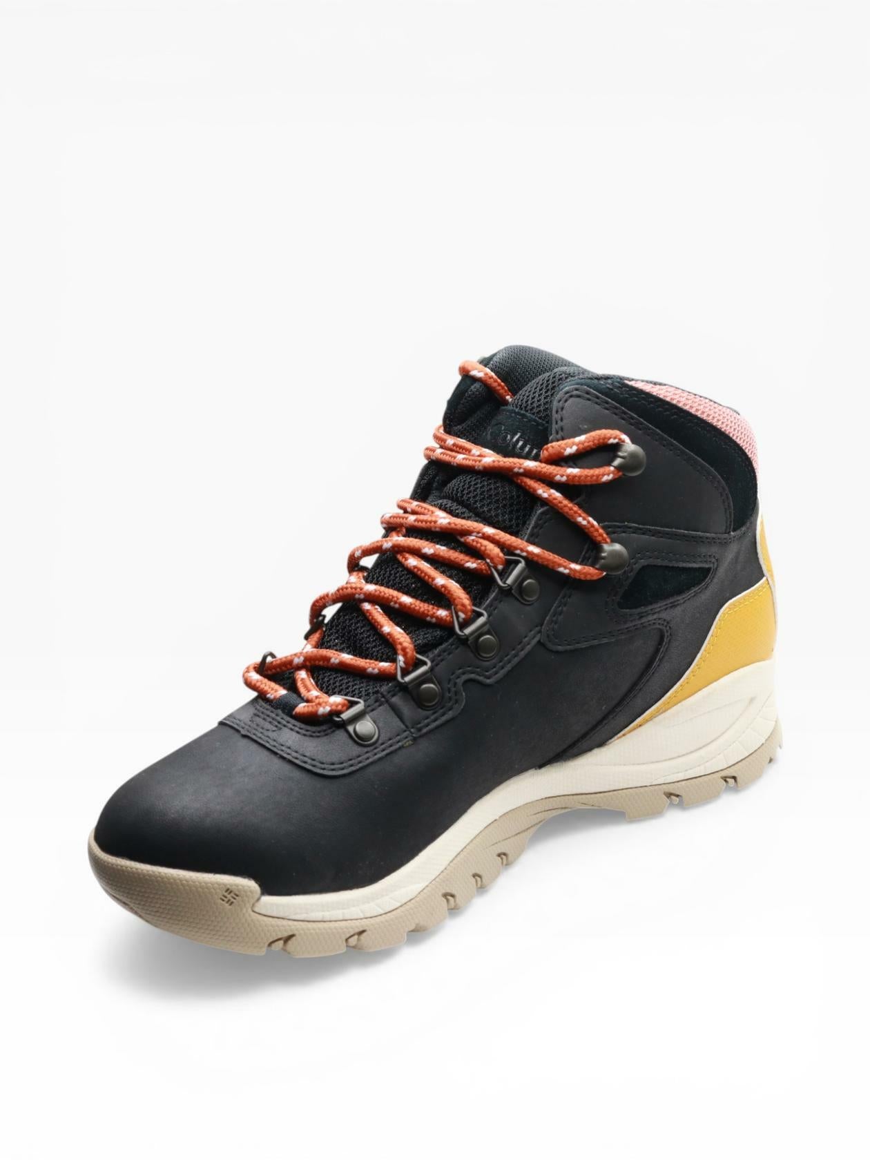 Columbia Women's Newton Ridge Plus, Black/Golden Yellow, 8