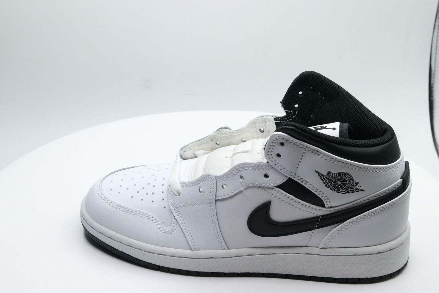 NIKE Air Jordan 1 Mid Big Kids' Shoes (DQ8423-132, White/Black-White-Black) Size 5